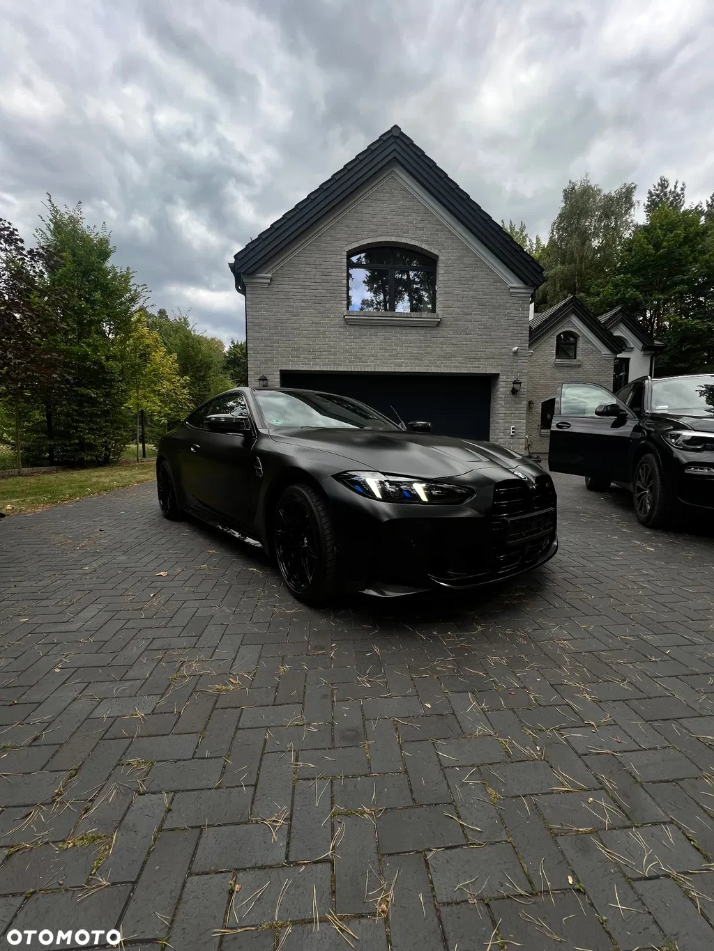 BMW M4 Competition w kolorze Frozen Black